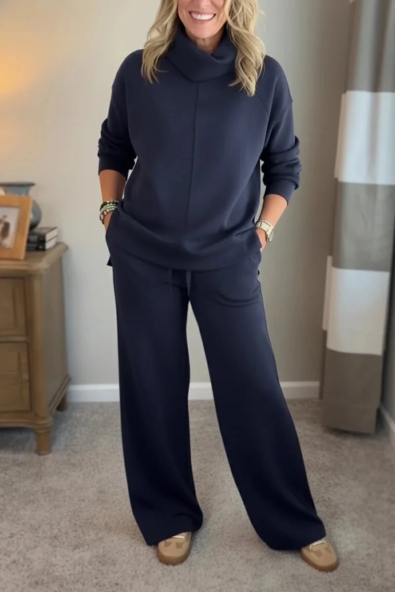 Grace™ - Comfortable set with a turtleneck