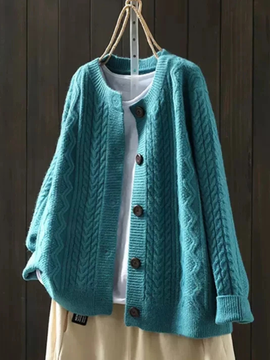 Grace™ - Elegant cable cardigan