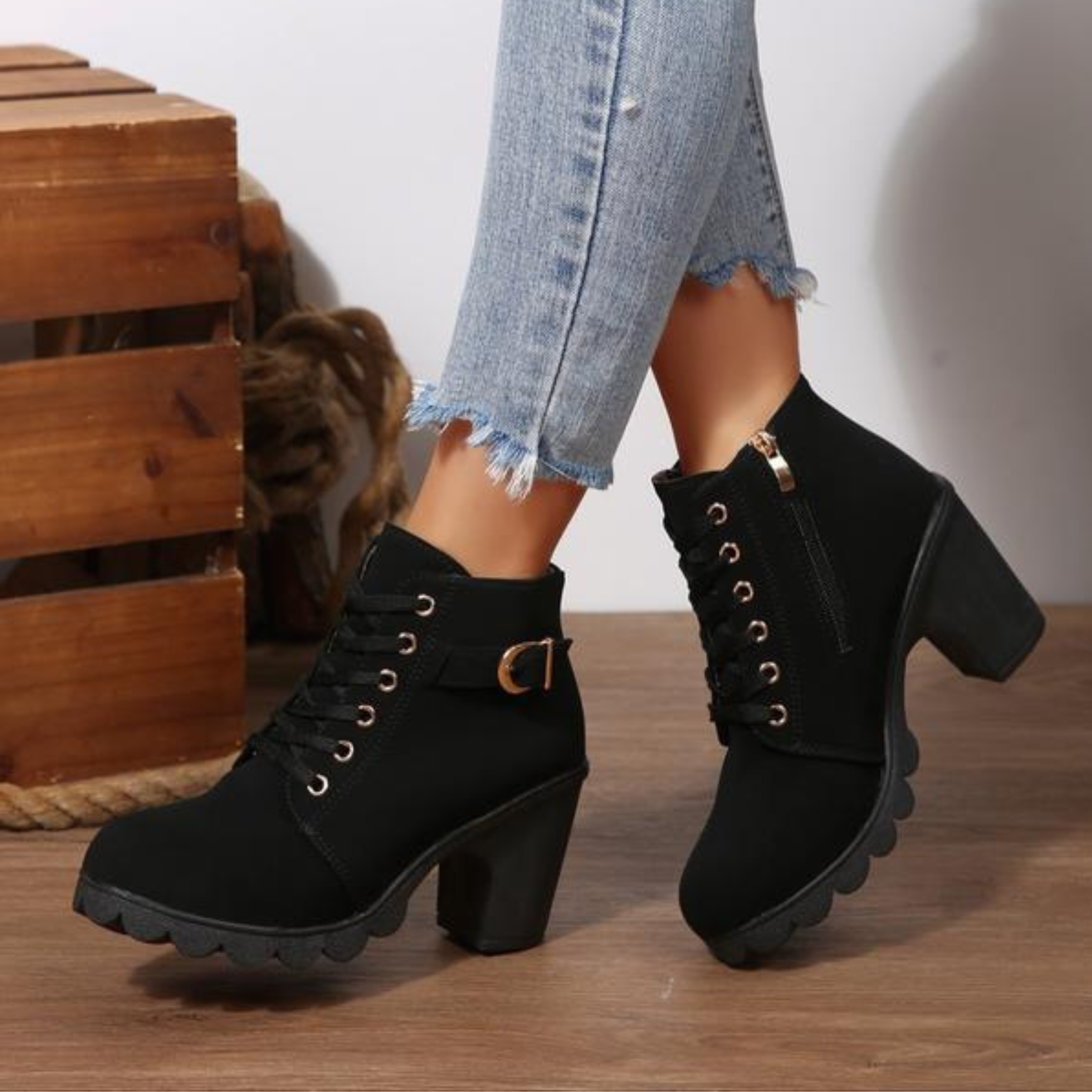 Grace™ - Chic Lace-Up Metal Buckle Chunky Ankle Boots