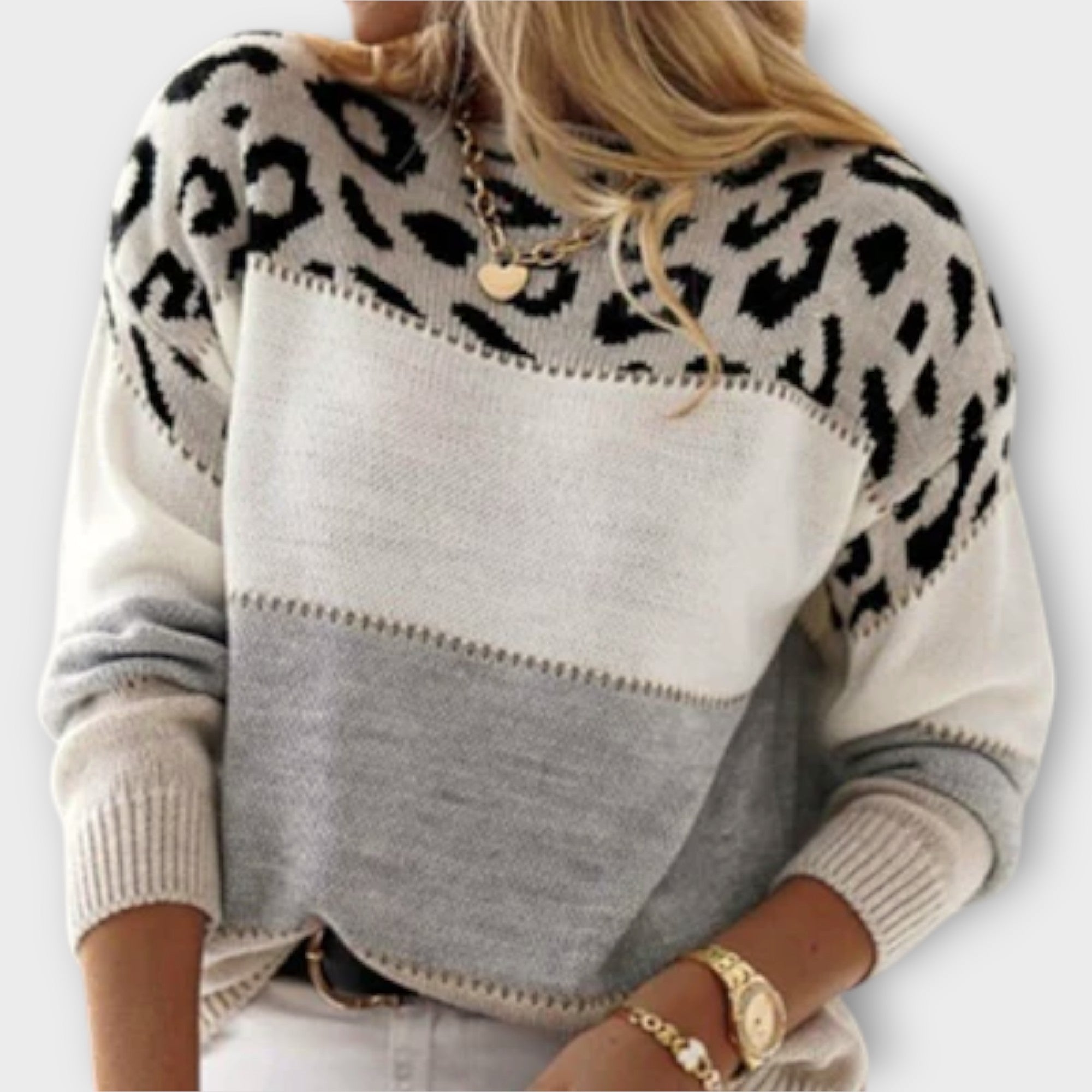 Grace™ - Casual Sweater with Leopard Design