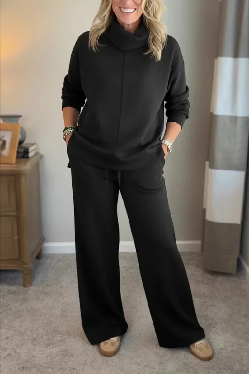 Grace™ - Comfortable set with a turtleneck
