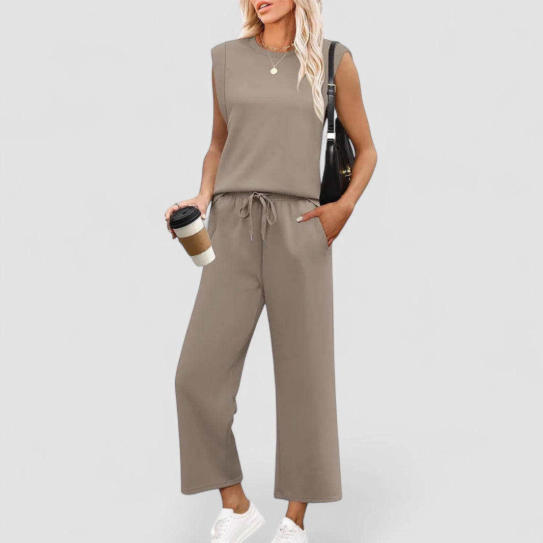 Grace™ | Ania - Two-Piece Women's Set – Soft, Elegant, and Confident